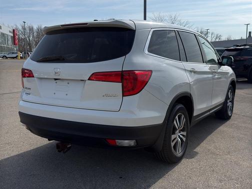 White Diamond Pearl 2016 Honda Pilot EX-L
