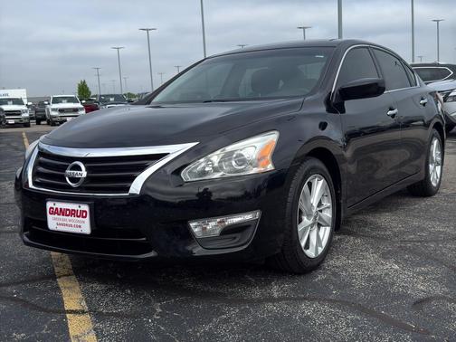 Super Black 2013 Nissan Altima 2.5 SV