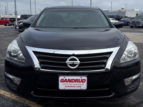 Super Black 2013 Nissan Altima 2.5 SV