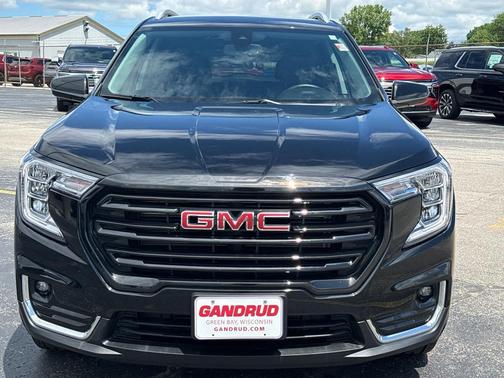 Ebony Twilight Metallic 2023 GMC Terrain SLT