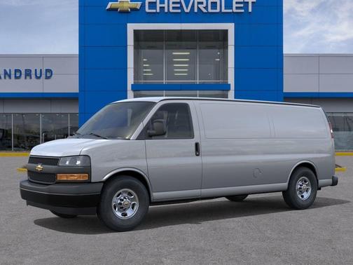 Silver Ice Metallic 2026 Chevrolet Express 3500 Work Van
