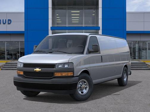 Silver Ice Metallic 2026 Chevrolet Express 3500 Work Van