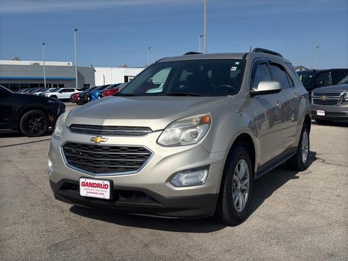 Champagne Silver 2016 Chevrolet Equinox LT