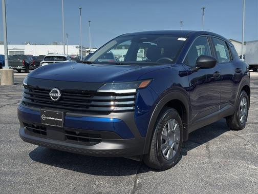 2025 Nissan Kicks S
