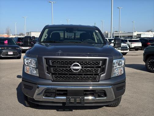 Gun Metallic 2024 Nissan Titan SV