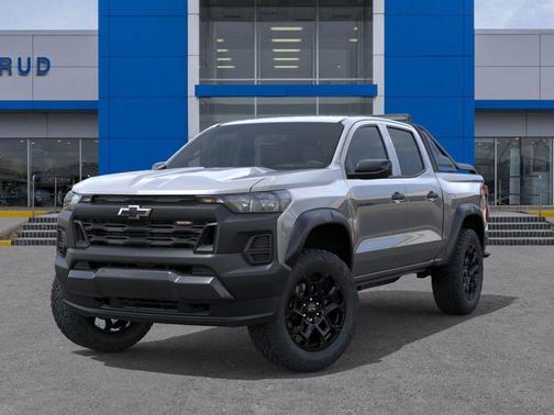 Sterling Gray Metallic 2026 Chevrolet Colorado Trail Boss