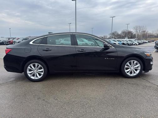 Mosaic Black Metallic 2024 Chevrolet Malibu LT