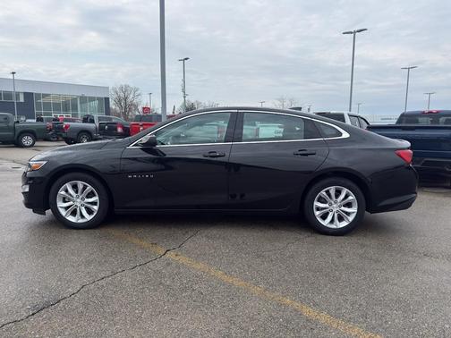 Mosaic Black Metallic 2024 Chevrolet Malibu LT