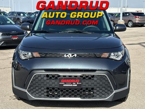 Gravity Gray 2024 Kia Soul LX