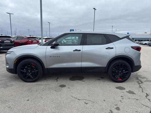 Sterling Gray Metallic 2023 Chevrolet Blazer 2LT