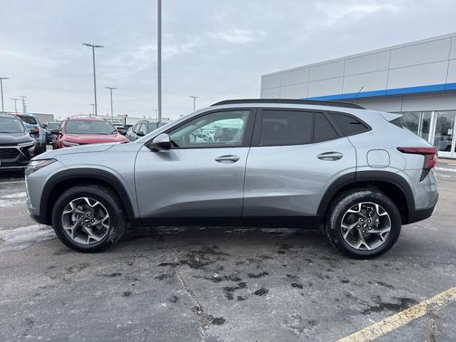 2024 Chevrolet Trax LT