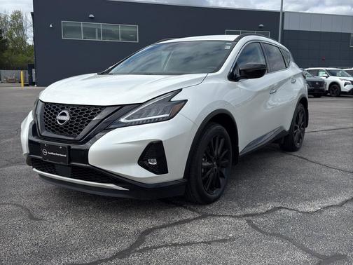 Pearl White Tri-Coat 2024 Nissan Murano SV