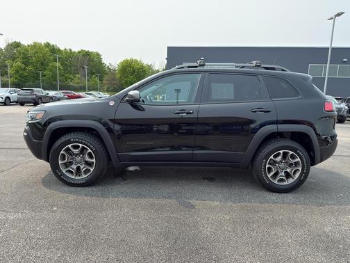 2021 Jeep Cherokee Trailhawk