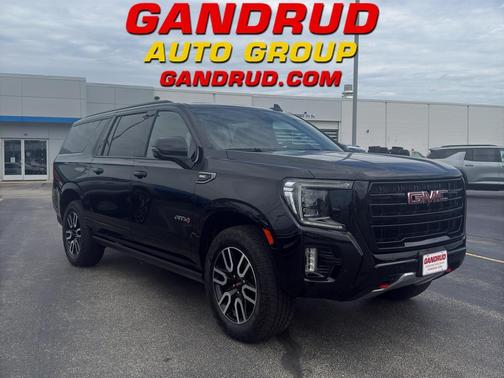 Onyx Black 2023 GMC Yukon XL AT4