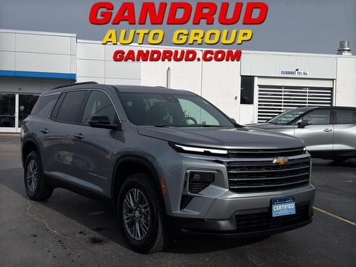 2025 Chevrolet Traverse LT