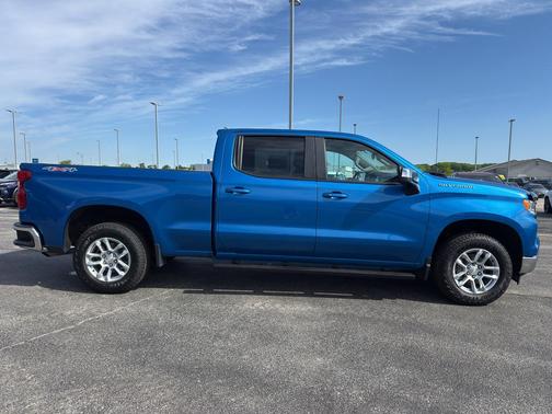 Glacier Blue Metallic 2022 Chevrolet Silverado 1500 LT