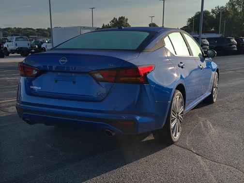 2025 Nissan Altima SL