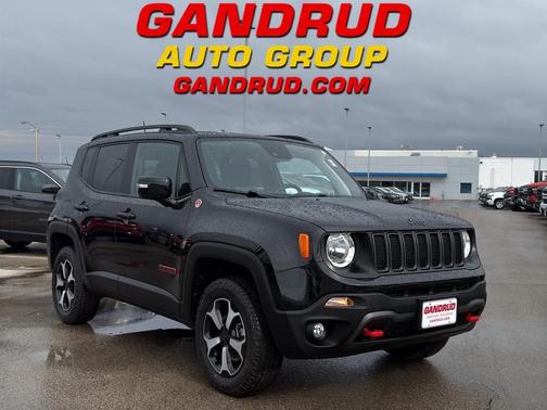 Black Clearcoat 2022 Jeep Renegade Trailhawk