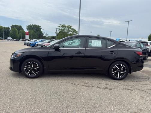 Black 2024 Nissan Sentra SV