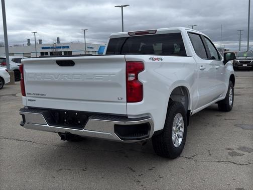 Summit White 2025 Chevrolet Silverado 1500 LT