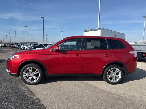 2015 Mitsubishi Outlander SE