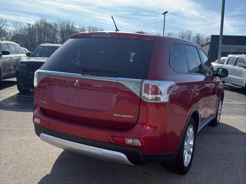2015 Mitsubishi Outlander SE