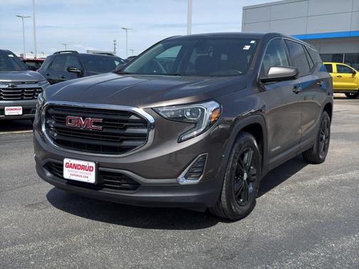 Smokey Quartz Metallic 2019 GMC Terrain SLE
