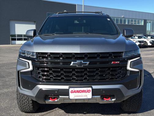 Satin Steel Metallic 2022 Chevrolet Suburban Z71