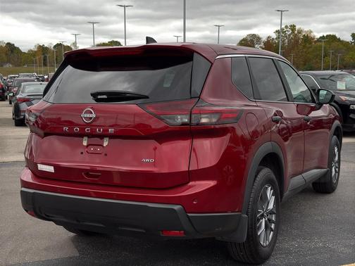2024 Nissan Rogue S