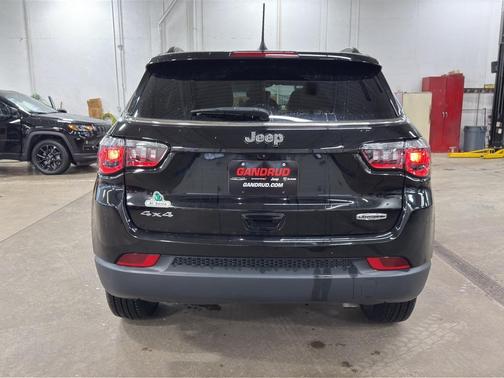 2023 Jeep Compass Latitude Lux