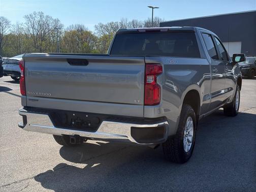 Sterling Gray Metallic 2023 Chevrolet Silverado 1500 LT
