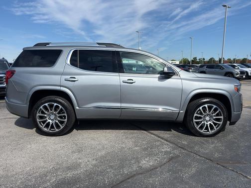 Sterling 2023 GMC Acadia Denali