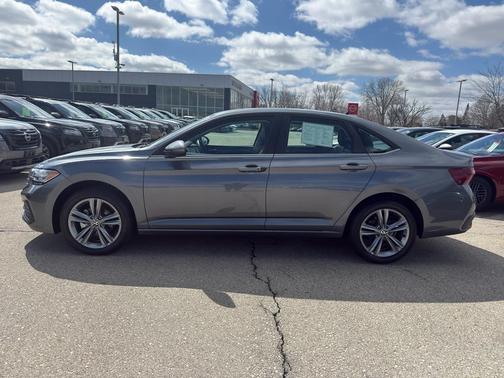 2024 Volkswagen Jetta 1.5T SE