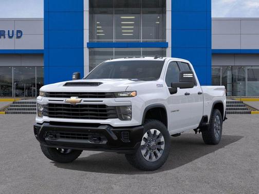 2026 Chevrolet Silverado 2500 Custom
