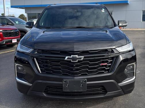 Black 2023 Chevrolet Traverse RS