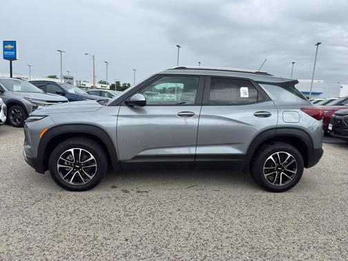 Sterling Gray Metallic 2024 Chevrolet Trailblazer LT