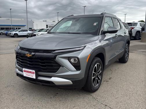 Sterling Gray Metallic 2024 Chevrolet Trailblazer LT