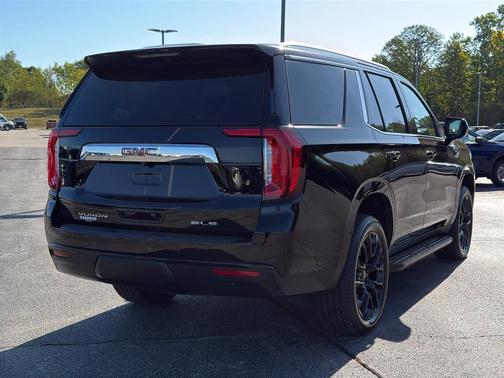 2022 GMC Yukon SLE