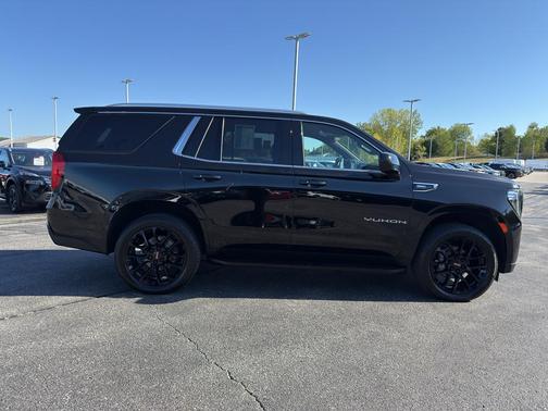 2022 GMC Yukon SLE