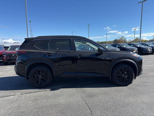 Black 2023 Nissan Rogue SV