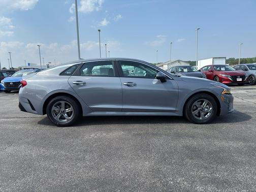 2023 Kia K5 LXS