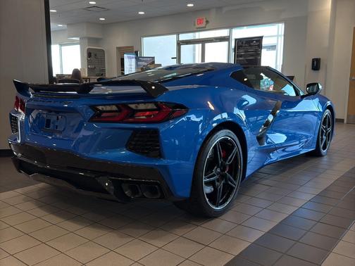 2024 Chevrolet Corvette Stingray w/1LT