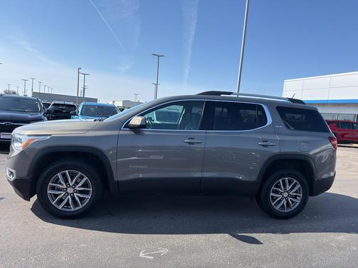 2019 GMC Acadia SLE-2