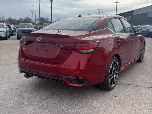 2025 Nissan Sentra SR