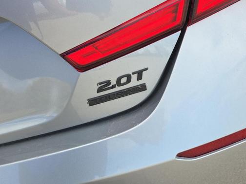2019 Honda Accord Touring 2.0T