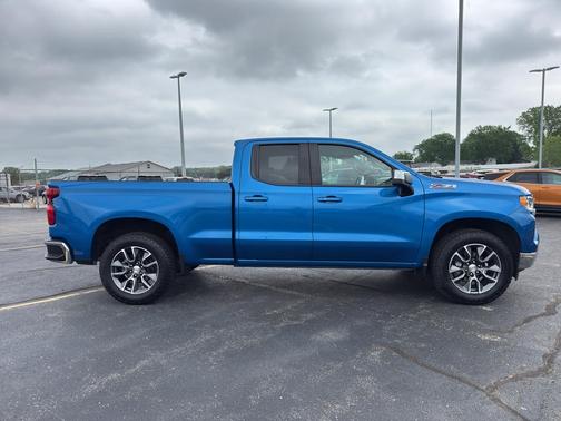 Glacier Blue Metallic 2023 Chevrolet Silverado 1500 LT