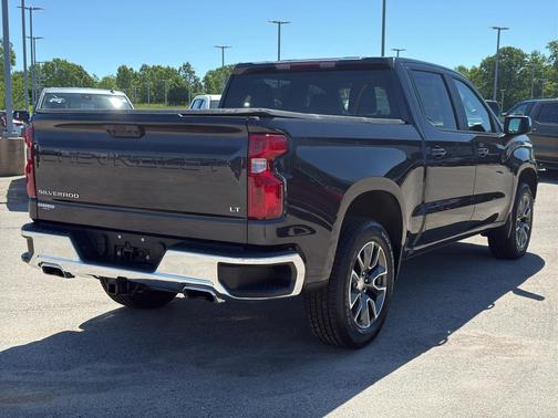 Dark Ash Metallic 2022 Chevrolet Silverado 1500 LT