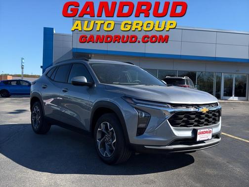 Sterling Gray Metallic 2026 Chevrolet Trax LT