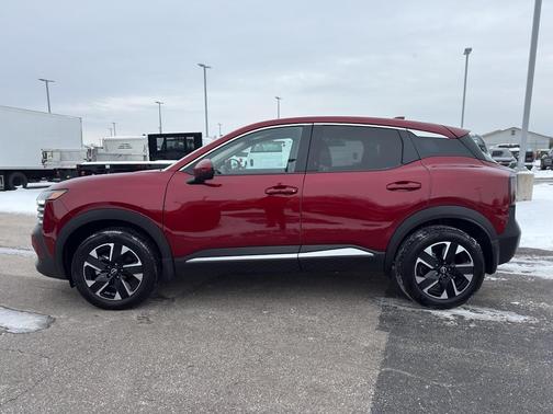 2025 Nissan Kicks SV