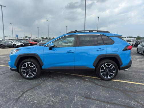 2019 Toyota RAV4 Adventure